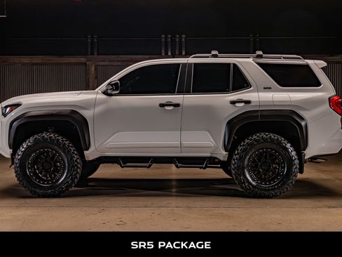 Used 2025 Toyota 4Runner SR5 AWD/4WD image 6