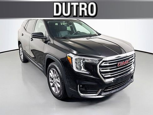 Used 2024 GMC Terrain SLT image 1