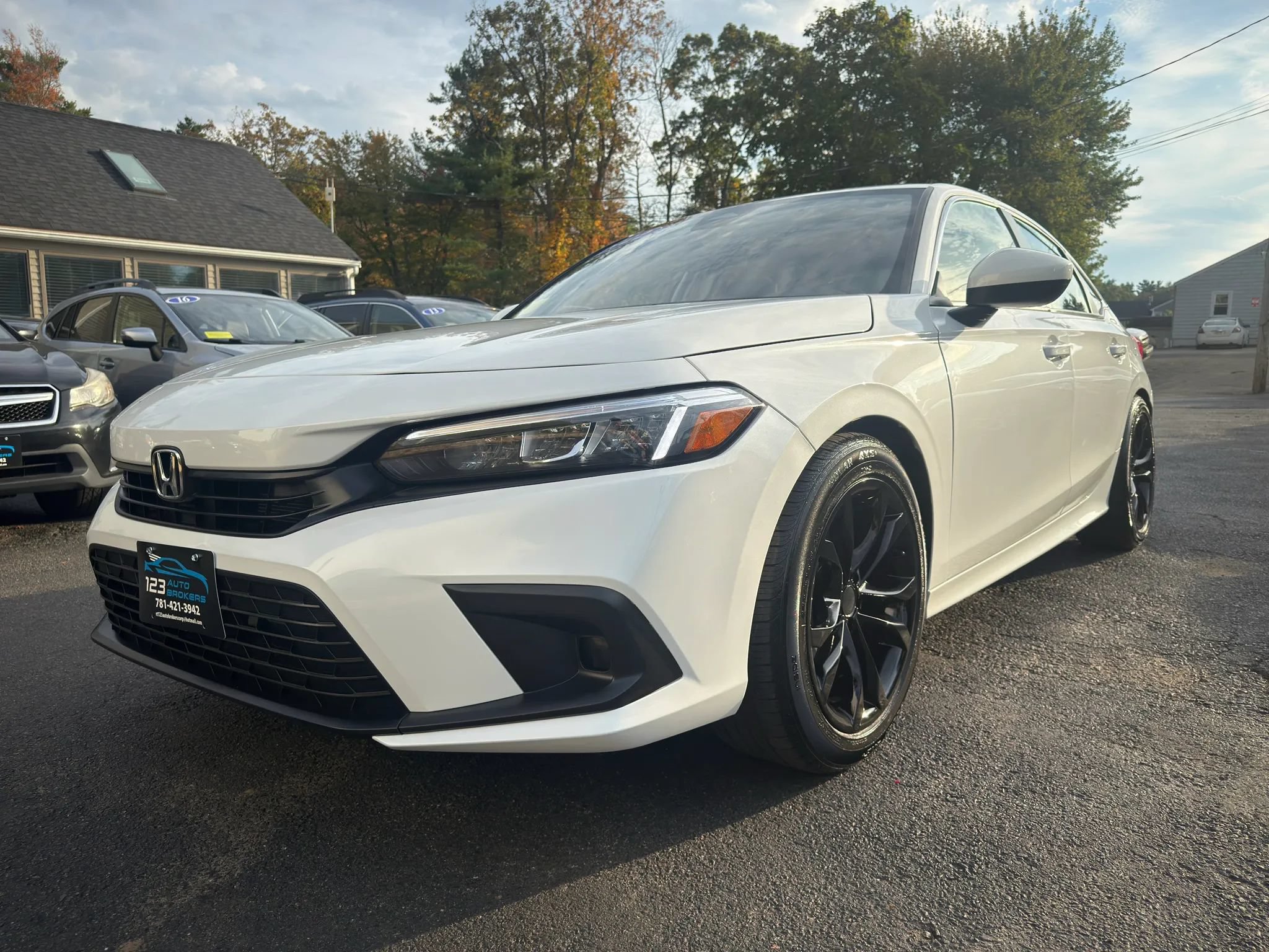 Used 2022 Honda Civic LX image 3