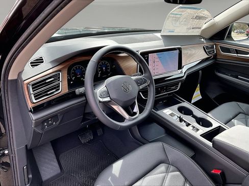 New 2026 Volkswagen Atlas SE AWD/4WD image 10