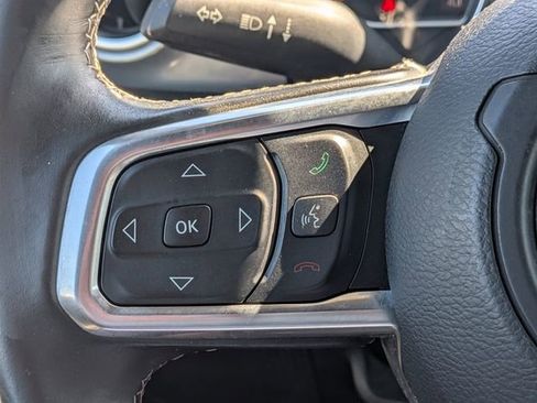 Used 2019 Jeep Wrangler Unlimited Sahara AWD/4WD image 24