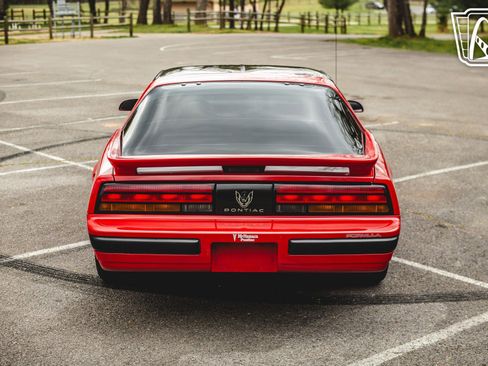Used 1989 Pontiac Firebird Formula RWD image 12