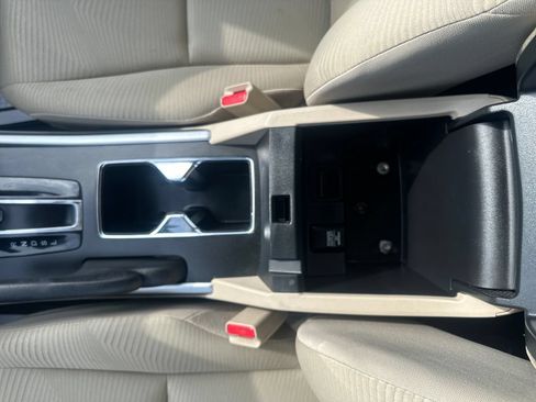 Used 2015 Honda Accord LX image 34