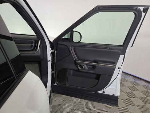 Used 2024 Rivian R1S Adventure AWD/4WD image 18