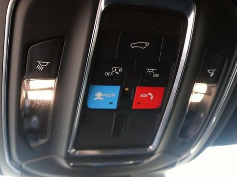 Used 2024 Jeep Grand Cherokee Altitude image 26