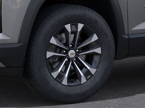 New 2027 Chevrolet Equinox LT w/ Convenience Package II AWD/4WD image 9