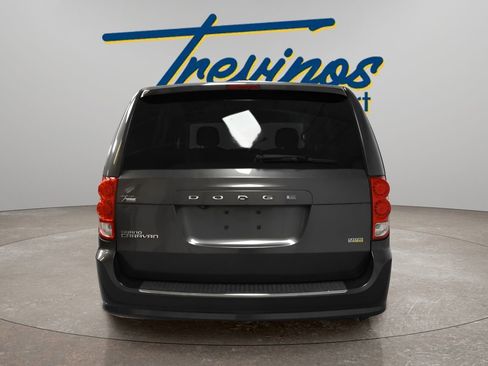 Used 2018 Dodge Grand Caravan SE w/ UConnect Hands-Free Group FWD image 10