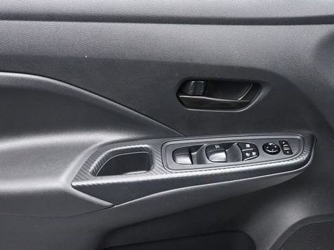 Used 2025 Nissan Versa S w/ Trunk Package FWD image 8