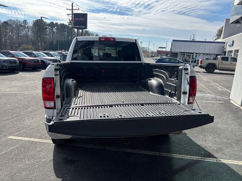 Used 2017 RAM 1500 Classic SLT image 48