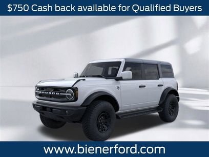 New 2026 Ford Bronco Outer Banks w/ Sasquatch Package