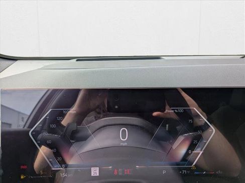 Used 2025 BMW X3 xDrive30i image 11