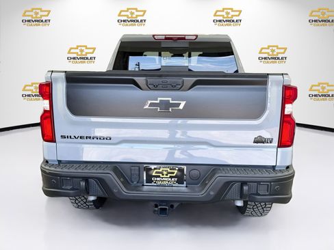 Used 2024 Chevrolet Silverado 1500 ZR2 w/ ZR2 Bison Edition AWD/4WD image 7