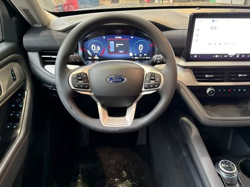New 2026 Ford Explorer Active image 11