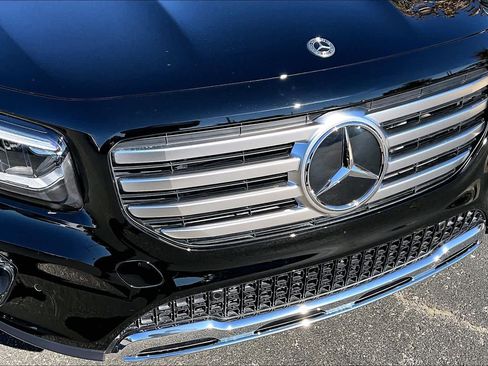 Used 2025 Mercedes-Benz GLB 250 image 28