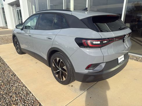 Used 2022 Volkswagen ID.4 Pro S image 6