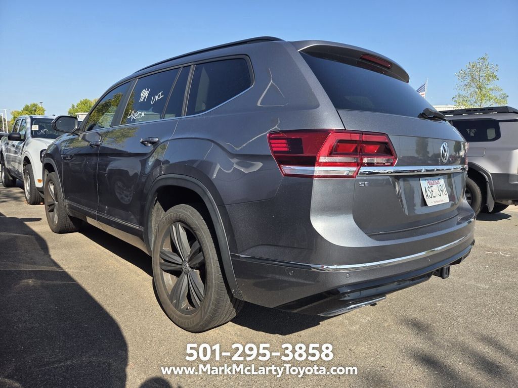 Used 2020 Volkswagen Atlas SE w/ Towing Package FWD image 2