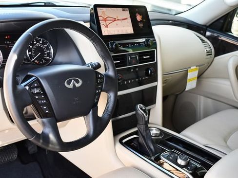 Used 2022 INFINITI QX80 Luxe w/ Cargo Package AWD/4WD image 16