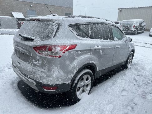 Used 2014 Ford Escape SE w/ Equipment Group 201A image 4
