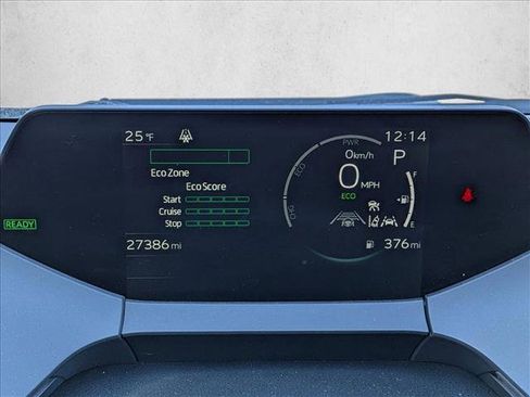 Used 2025 Toyota Prius LE image 10