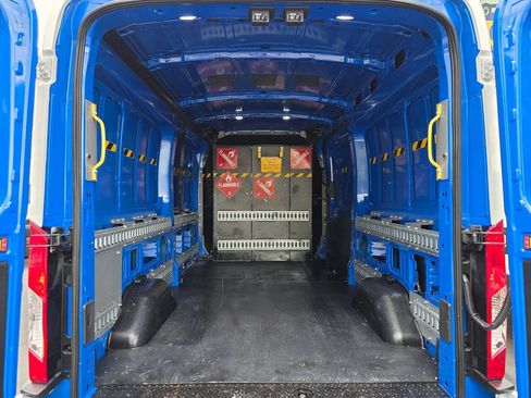 Used 2019 Ford Transit 250 148 Medium Roof RWD image 11