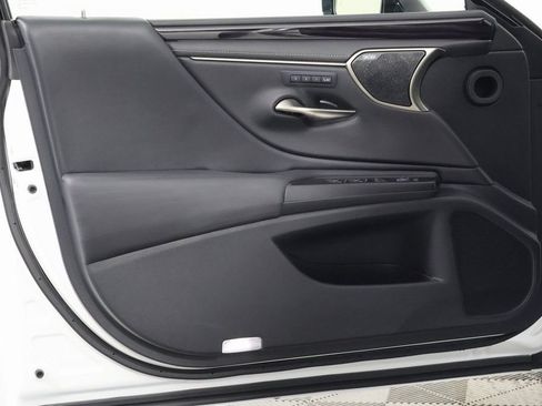 Certified 2021 Lexus ES 350 w/ Accessory Package FWD image 12