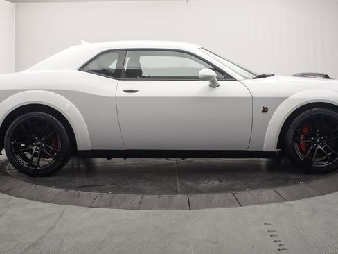 Used 2022 Dodge Challenger R/T Scat Pack RWD image 2