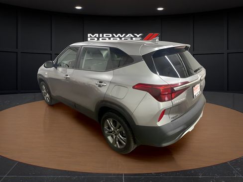 Used 2021 Kia Seltos LX AWD/4WD image 3