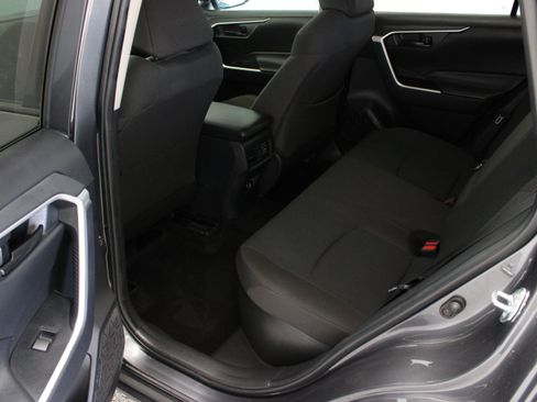 Used 2025 Toyota RAV4 LE AWD/4WD image 23