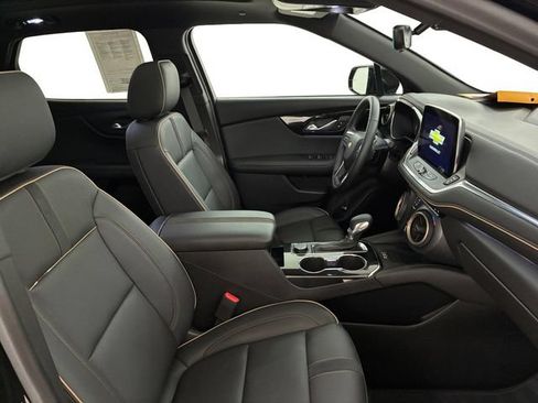 Certified 2025 Chevrolet Blazer Premier w/ Driver Confidence II Package AWD/4WD image 14