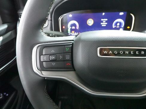 Used 2023 Jeep Wagoneer Series II AWD/4WD image 12