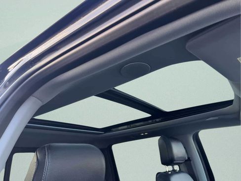 Used 2023 Ford F250 Lariat w/ Lariat Ultimate Package image 18