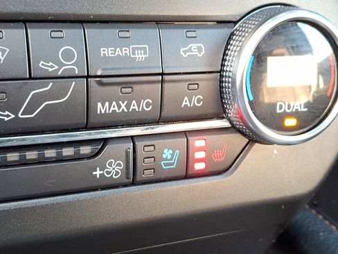 Used 2020 Ford Expedition Max King Ranch image 29