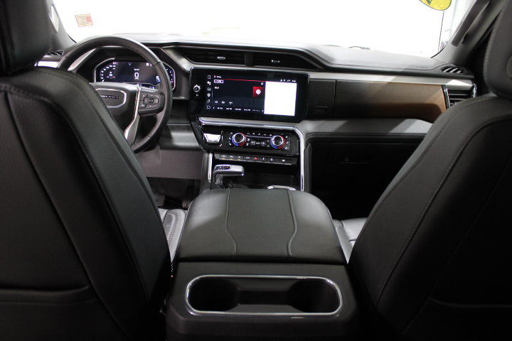 Used 2024 GMC Sierra 1500 Denali w/ Denali Reserve Package AWD/4WD image 33