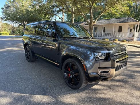 Used 2023 Land Rover Defender 130 X image 7