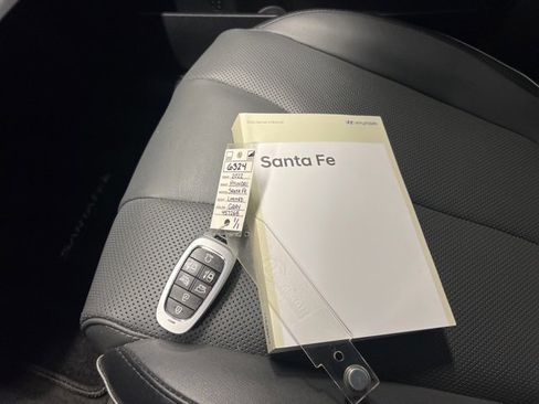 Used 2022 Hyundai Santa Fe Limited image 32