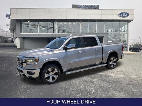 Used 2022 RAM 1500 Laramie w/ Trailer Tow Group AWD/4WD image 3