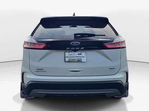 Used 2024 Ford Edge SEL w/ Convenience Package AWD/4WD image 4