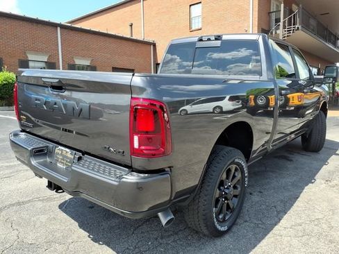 New 2026 RAM 2500 Big Horn AWD/4WD image 3