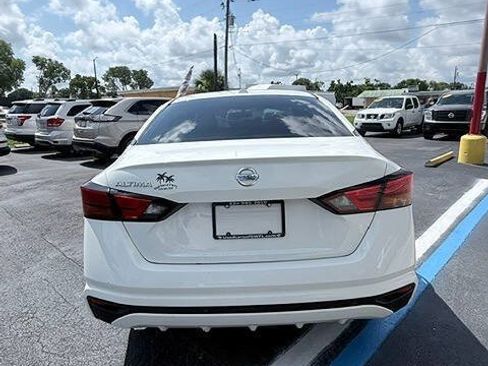 Used 2020 Nissan Altima 2.5 S FWD image 5