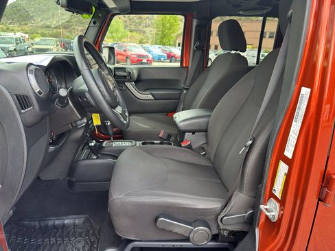 Used 2014 Jeep Wrangler Unlimited Sport w/ Quick Order Package 24S AWD/4WD image 18