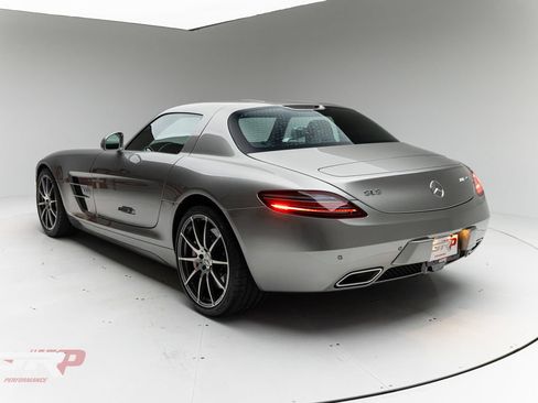 Used 2012 Mercedes-Benz SLS AMG Coupe image 5