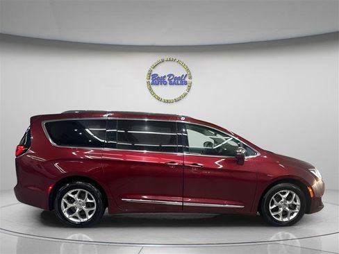 Used 2019 Chrysler Pacifica Limited FWD image 6