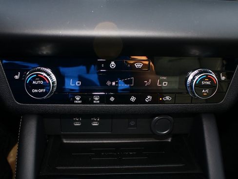 New 2026 Mitsubishi Outlander Trail Edition image 20