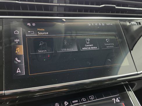 Used 2022 Audi Q7 Premium Plus w/ Premium Plus Package image 7