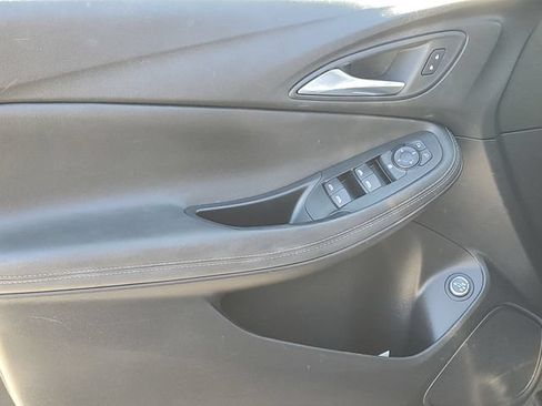 Certified 2023 Buick Encore GX Select FWD image 25