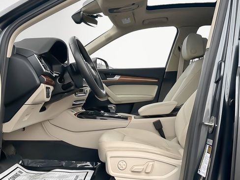 Used 2022 Audi Q5 2.0T Premium Plus w/ Premium Plus Package image 12