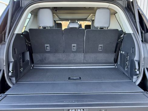 New 2025 Ford Expedition Active image 18