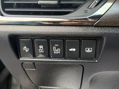 Used 2018 Toyota Avalon Limited w/ Protection Package FWD image 28