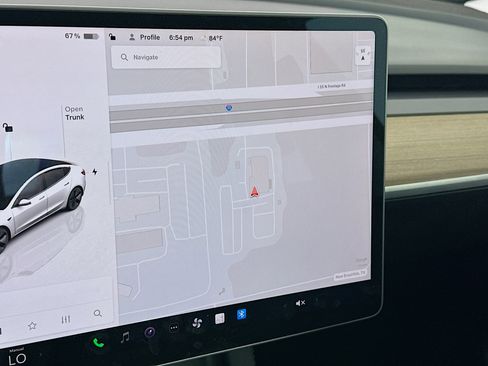 Used 2023 Tesla Model 3 Standard Range image 19