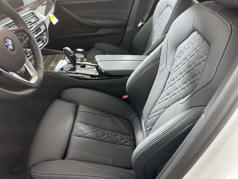 Certified 2023 BMW 530i xDrive w/ Convenience Package image 9